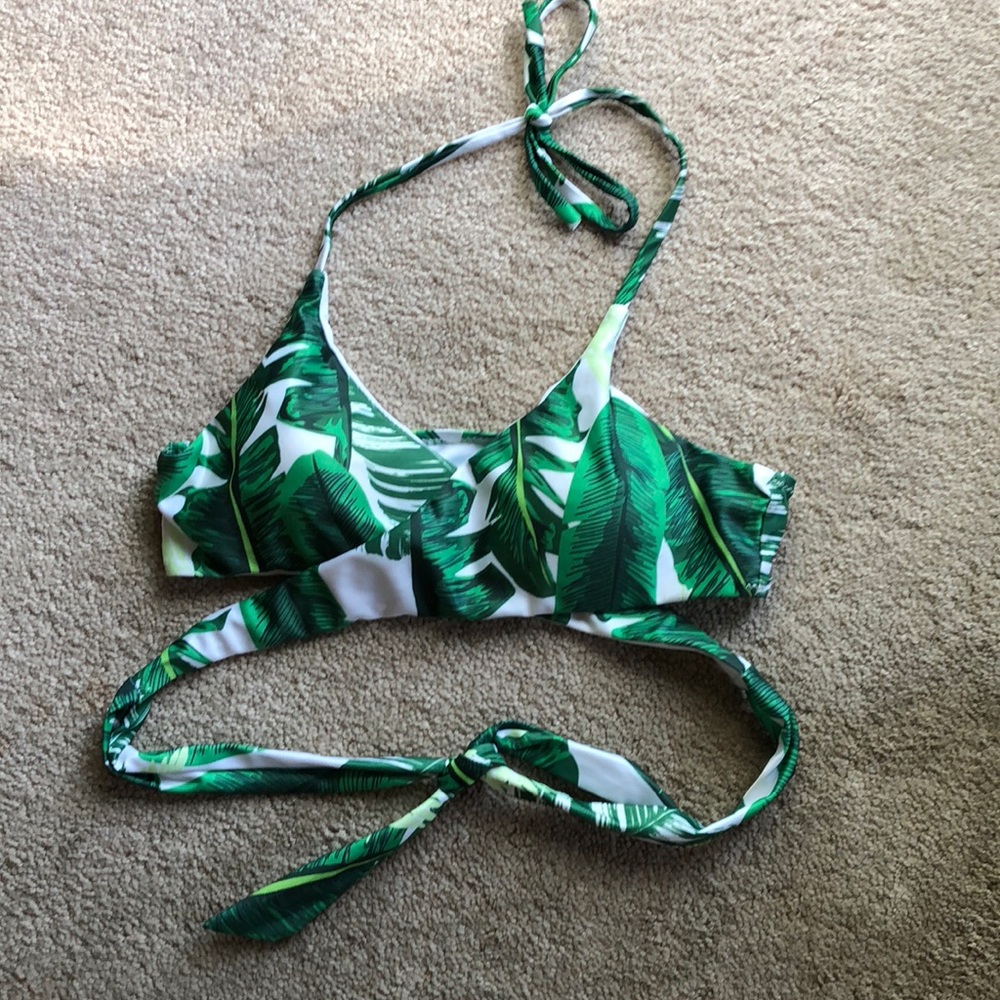 WRAP AROUND BIKINI TOP